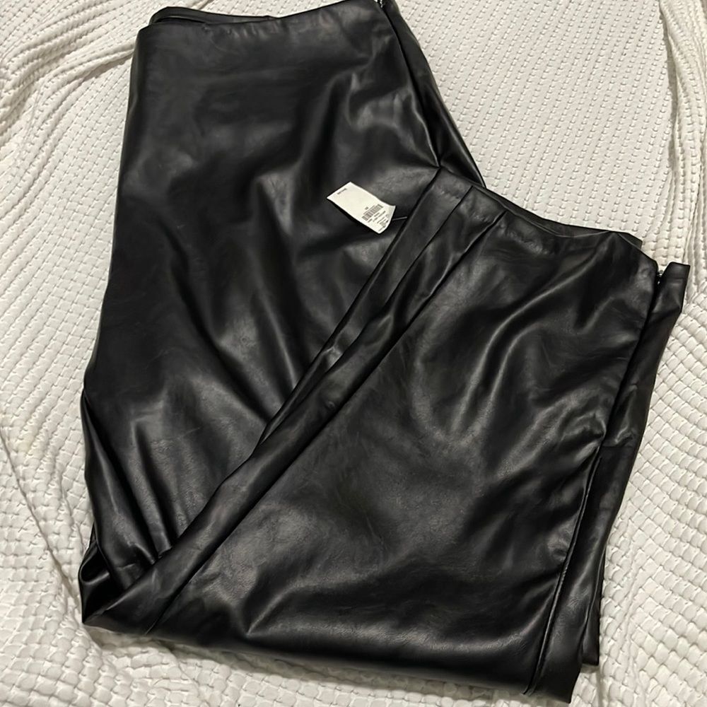 NWT- Old Navy- 22+. High Waist Faux Leather Skinny Ankle Pant